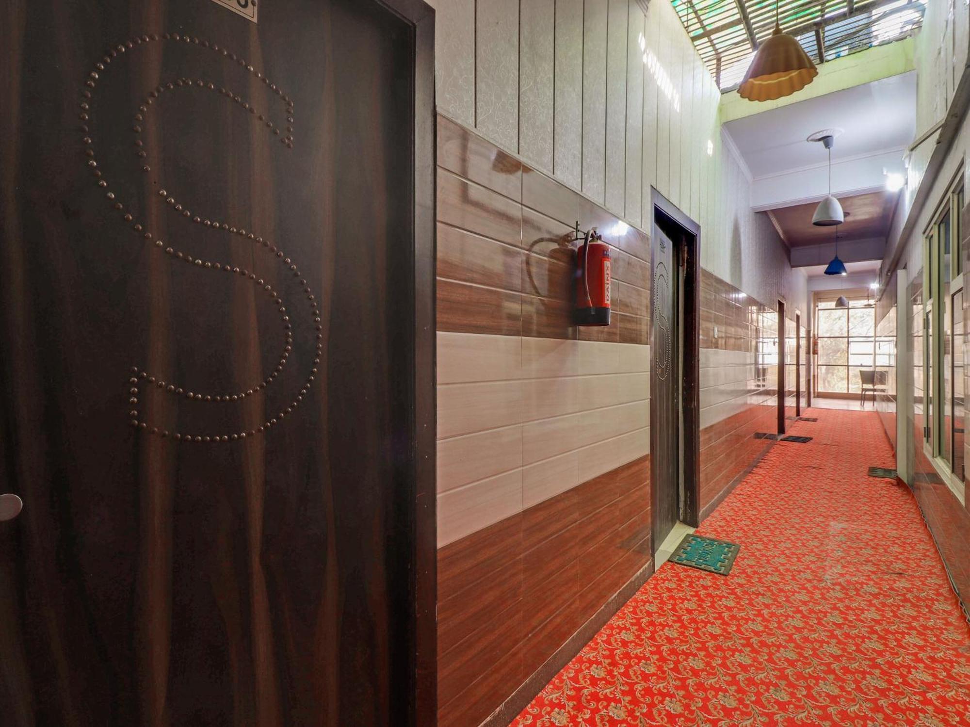 Collection O Paradise And Restaurant Hotel Kashipur Exterior foto